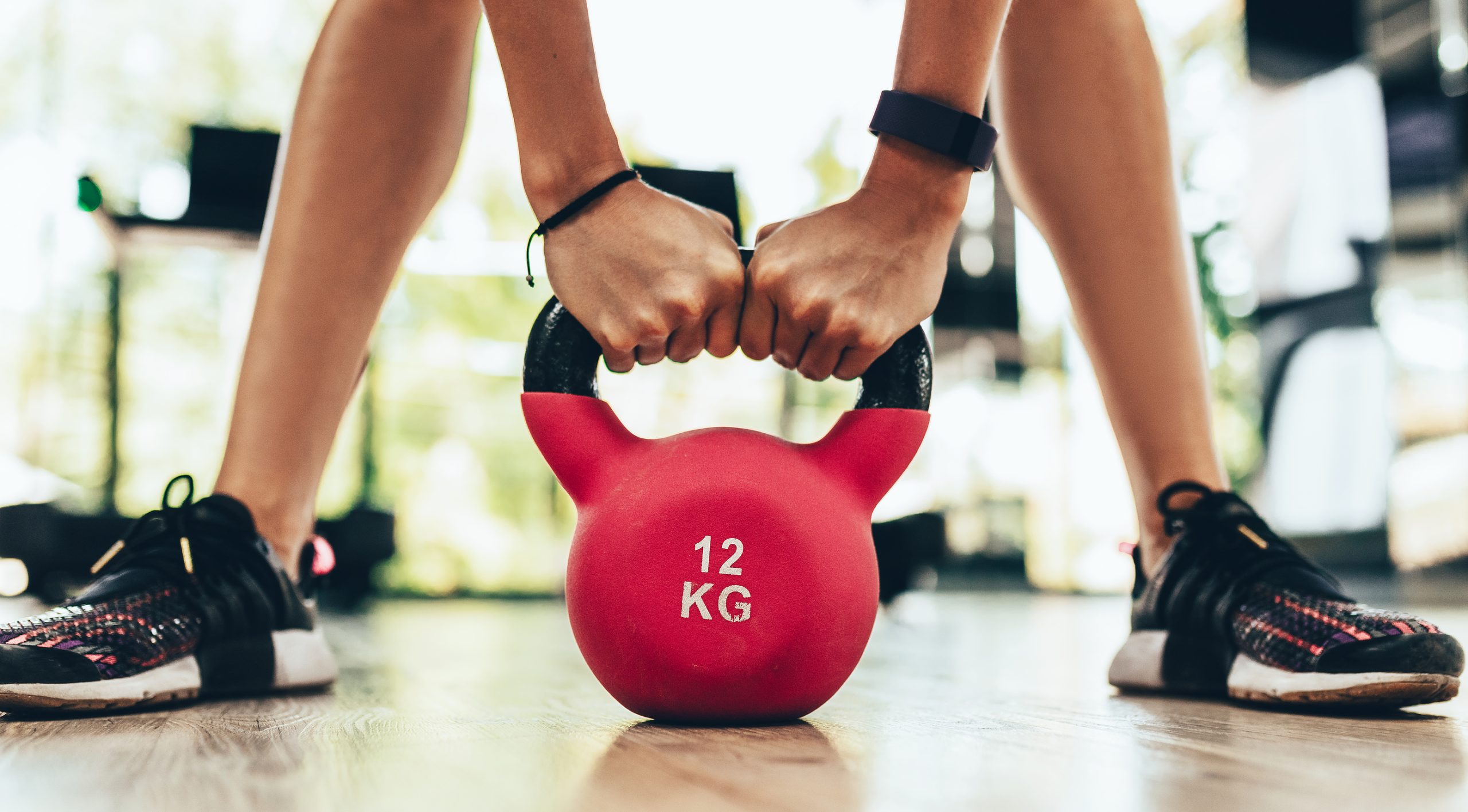 KETTLEBELL SWINGS